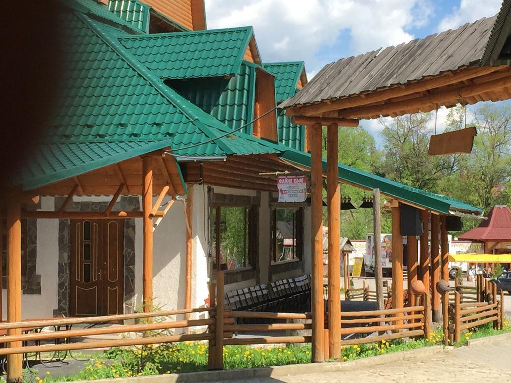 Hotel Edelweiss Carpathians Migovo Exterior foto