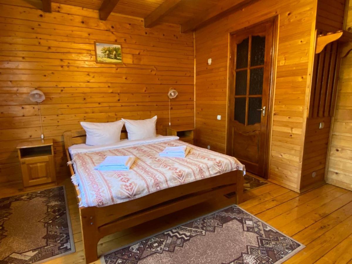 Hotel Edelweiss Carpathians Migovo Exterior foto