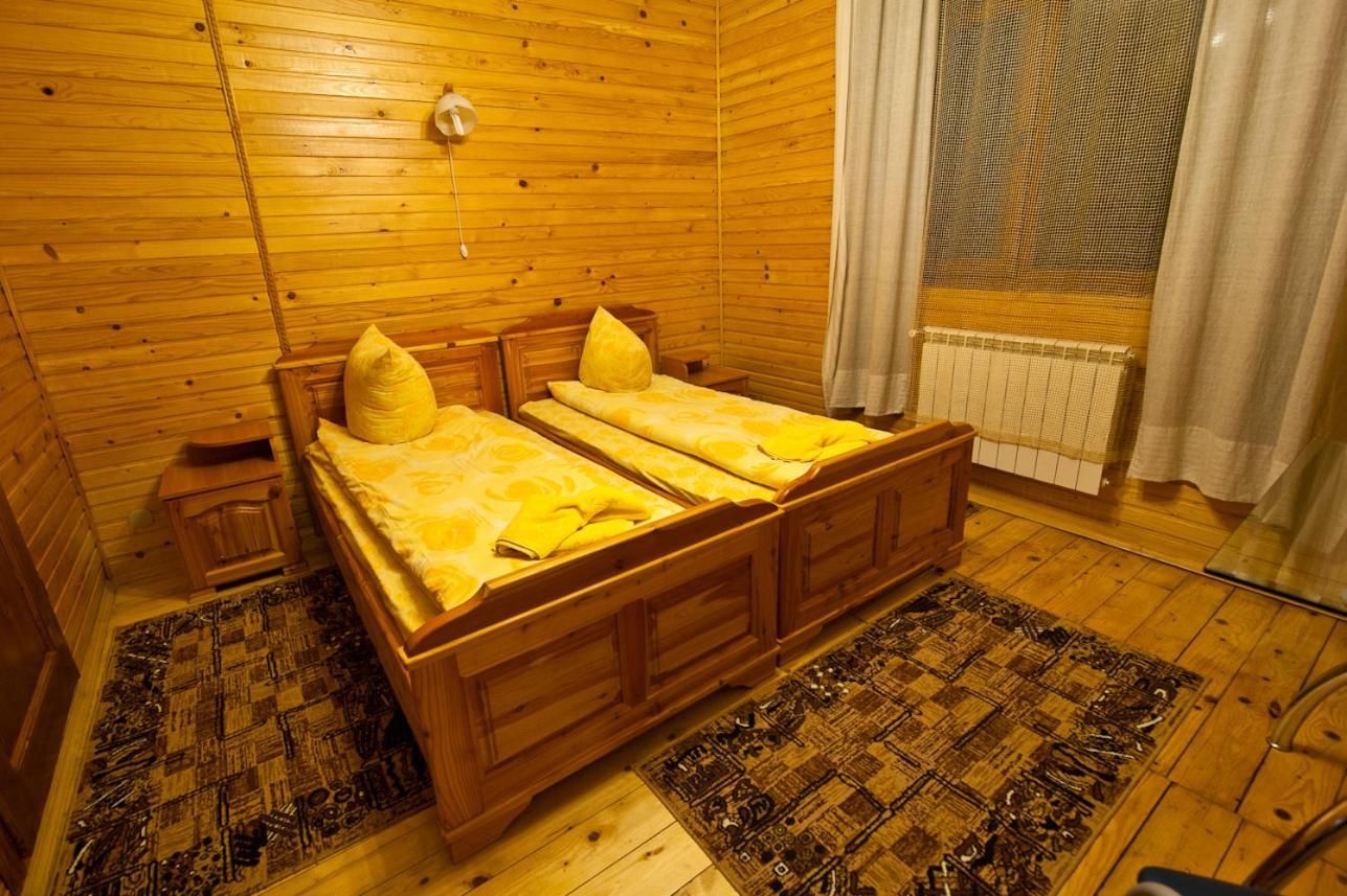 Hotel Edelweiss Carpathians Migovo Exterior foto